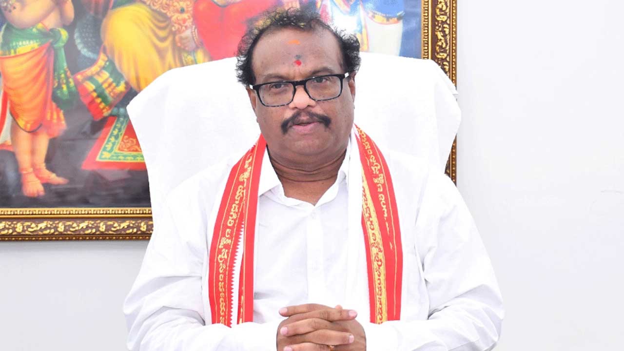Yadagirigutta Temple EO Venkat Rao Resigns