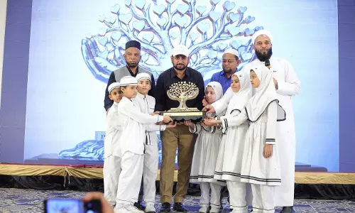 MS Education Academy Honours Munawar Zama with Murabbi Award on Himmat Day