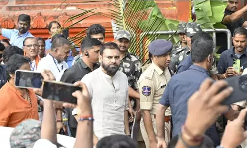 Pawan Kalyan Visits Kondagattu Anjaneya Swamy Temple Pawan Kalyan Visits Kondagattu Anjaneya Swamy Temple