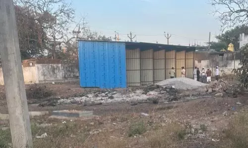 Six Illegal Sheds Built on Waqf Land at Parigi