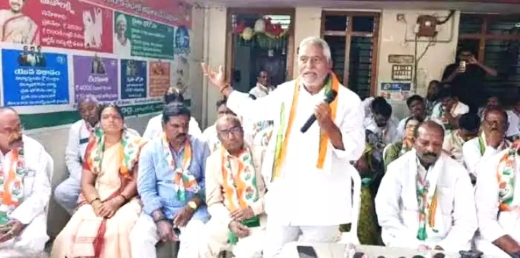 Congress Infighting Erupts In Jagtial Ahead Of Municipal Polls Congress Infighting Erupts In Jagtial Ahead Of Municipal Polls