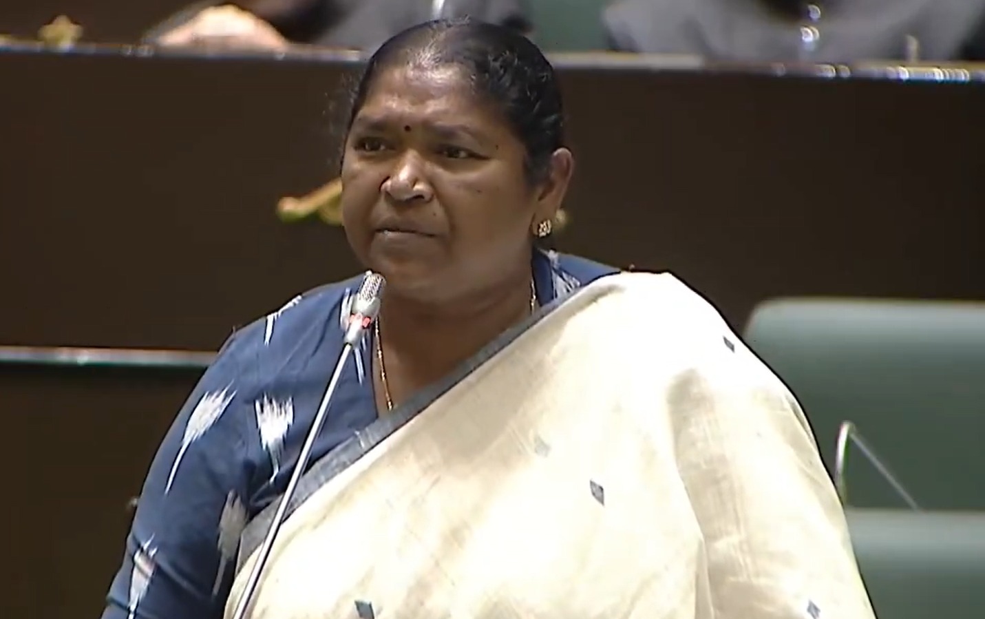 Andhra Expands SHG Enrollment, Launches SARAS-2026