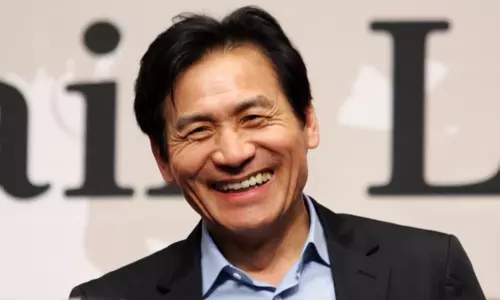 Popular South Korean Movie Star Ahn Sung-ki Dies at 74