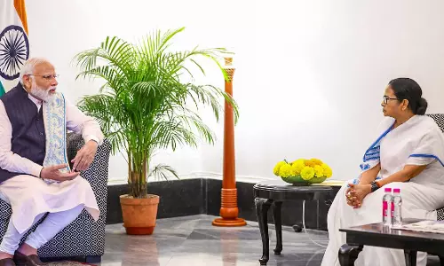PM Modi Greets Mamata Banerjee on Birthday