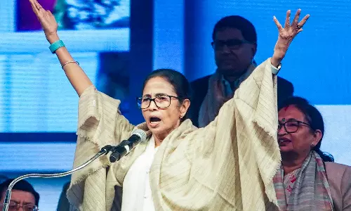 Mamata to Move Court on Tuesday Over ‘Inhumane’ Conduct of SIR