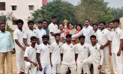 VSU College Clinches Nellore Zone Cricket Title