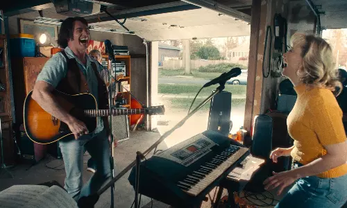 Crafting Claire Stengl: Kate Hudson on Her Character’s Emotional Duality in Song Sung Blue