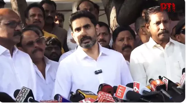 Lokesh in Court for Defamation Case Against Sakshi Lokesh in Court for Defamation Case Against Sakshi