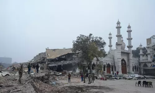 Five Cops Injured as Demolition Drive Turns Violent Near Delhi Mosque