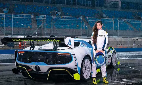 Diana Drives Her Way into Ferrari History