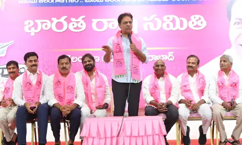 Stop Abusing Me, Ask Revnath Why He Abused Sonia, Rahul, says KTR