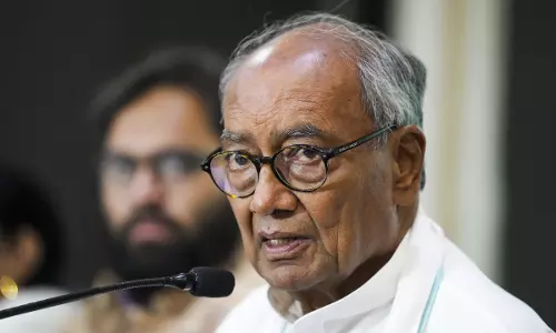 Indore Water Contamination Tragedy: Digvijay Demands Probe by HC Sitting Judge Indore Water Contamination Tragedy: Digvijay Demands Probe by HC Sitting Judge