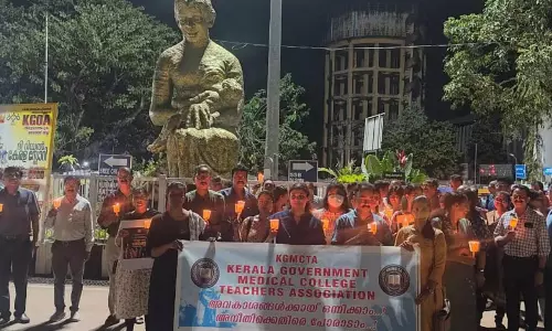 Kerala Government Medical College Teachers Protest From January 13