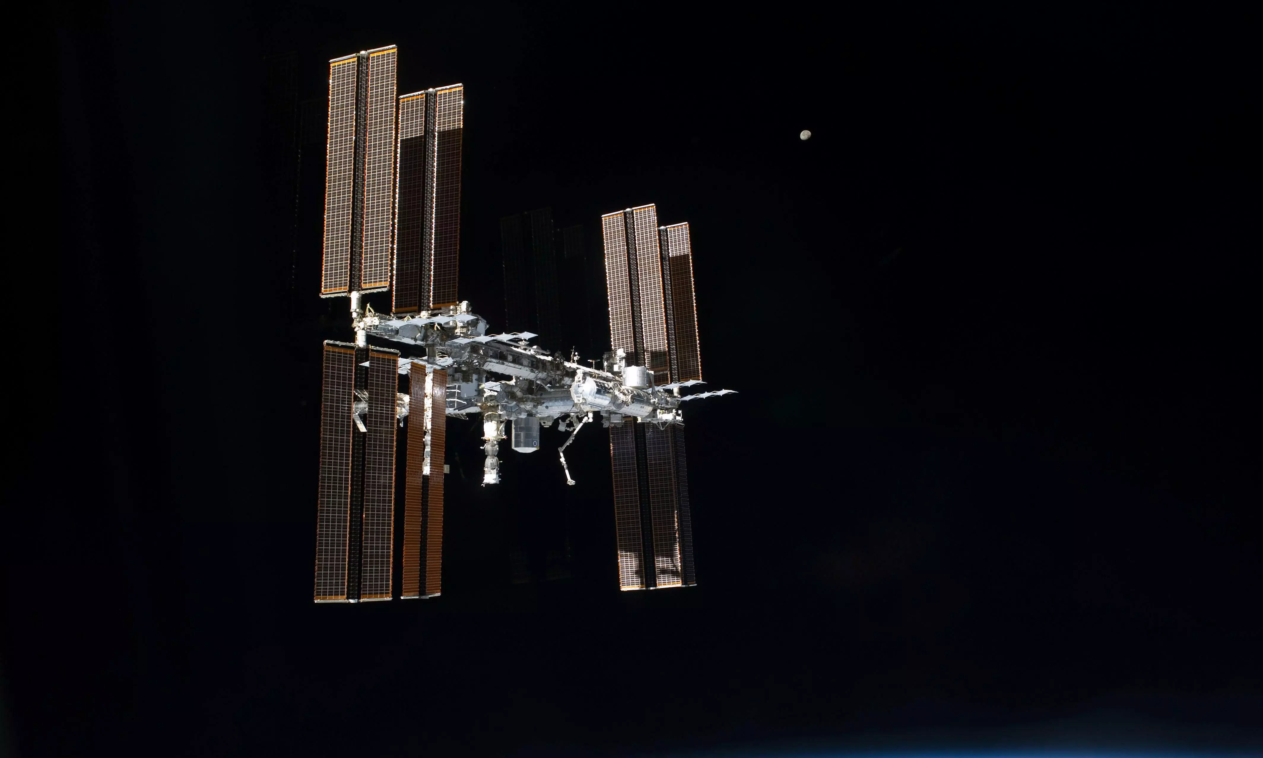 NASA Cuts Space Station Mission Short After Astronauts Medical Issue NASA Cuts Space Station Mission Short After Astronauts Medical Issue
