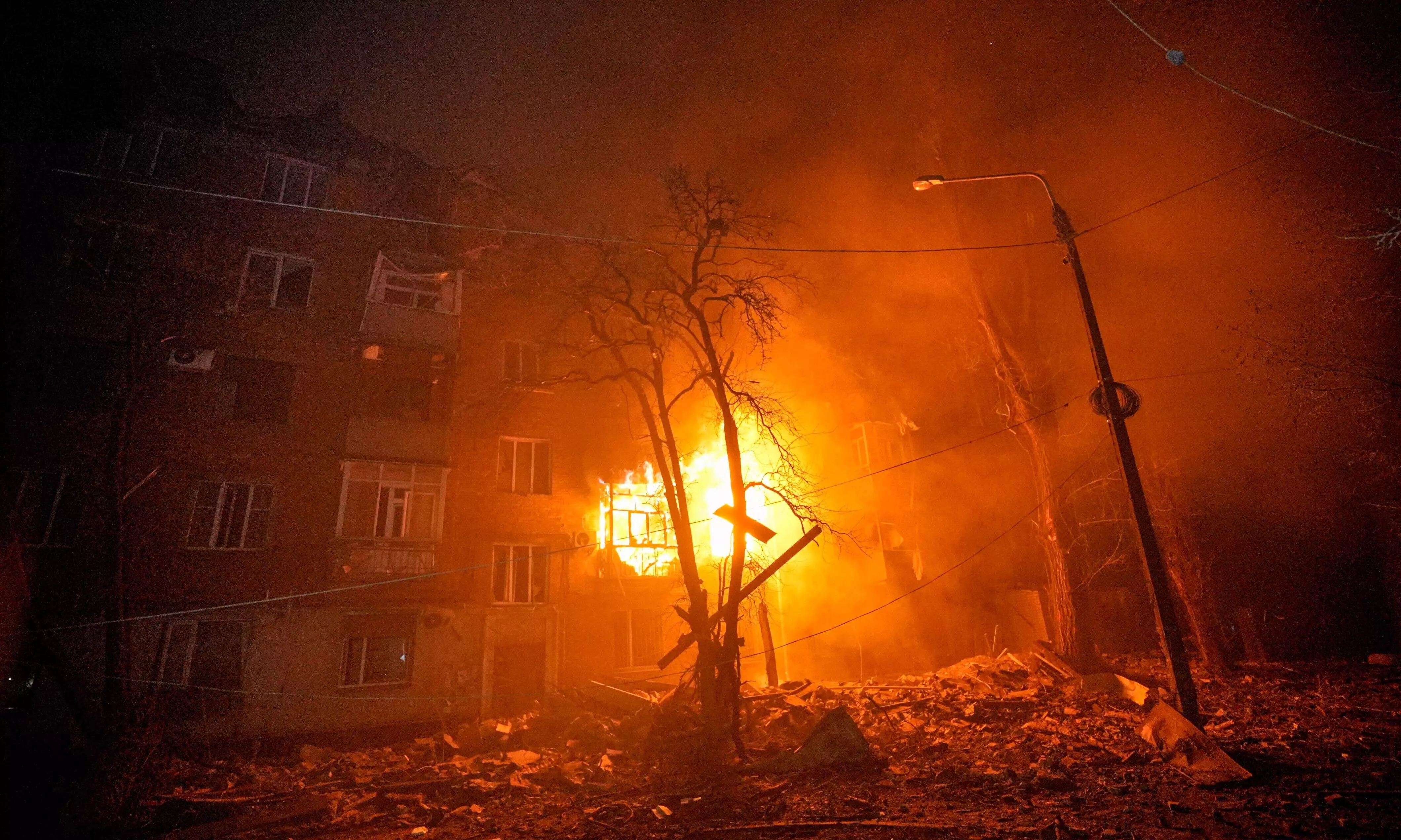 Russia Bombards Kyiv as Ukraine Issues Countrywide Alert Russia Bombards Kyiv as Ukraine Issues Countrywide Alert