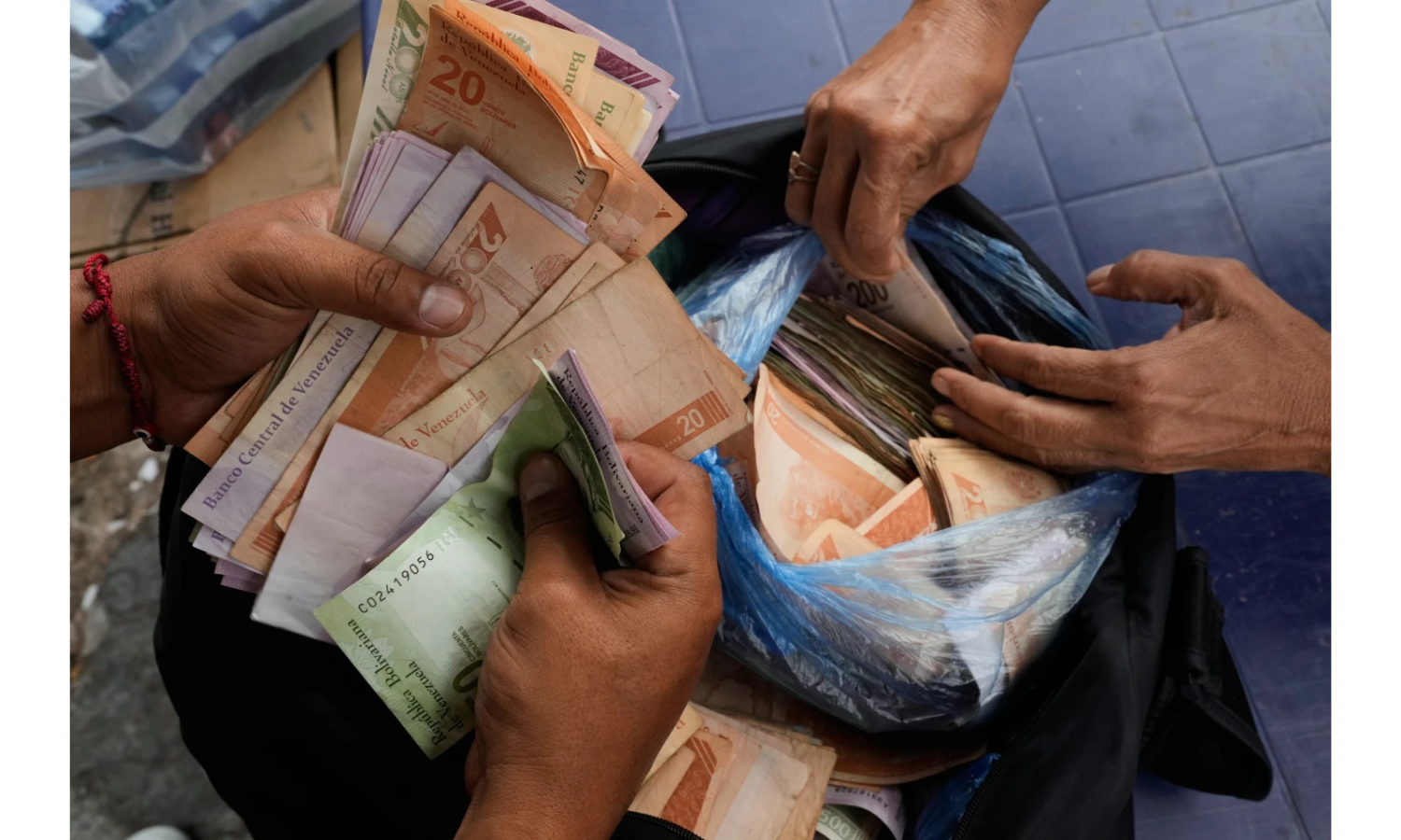 Trump Talks of Venezuelan Renaissance, however Financial Actuality Stays Grim Trump Talks of Venezuelan Renaissance, however Financial Actuality Stays Grim
