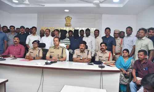 Child Kidnapping Gang Busted In Warangal, 5 Children Rescued Child Kidnapping Gang Busted In Warangal, 5 Children Rescued