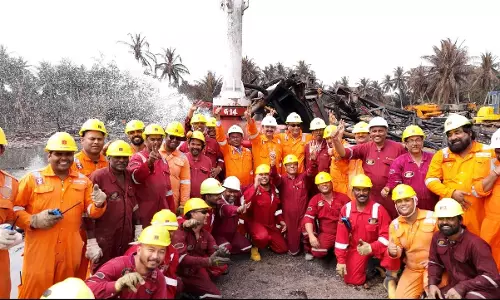 ONGC Extinguishes Irusumanda Mori-5 Fire, Caps Well
