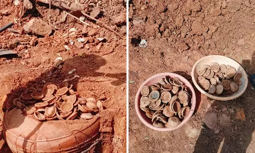 Terracotta Lamps Found at Buddhist Site