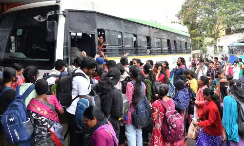 Sankranti Rush Builds Up at Airports, Bus and Railway Stations in AP Sankranti Rush Builds Up at Airports, Bus and Railway Stations in AP