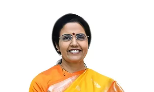 Bhuvaneswari Receives Outstanding Dairy Professional Award