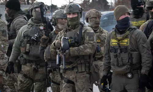 US Sends More Agents to Minneapolis Despite Furore Over Womans Killing