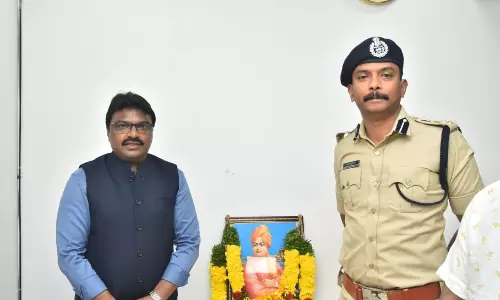 Swami Vivekananda Jayanti Celebrated Across Prakasam And Nellore