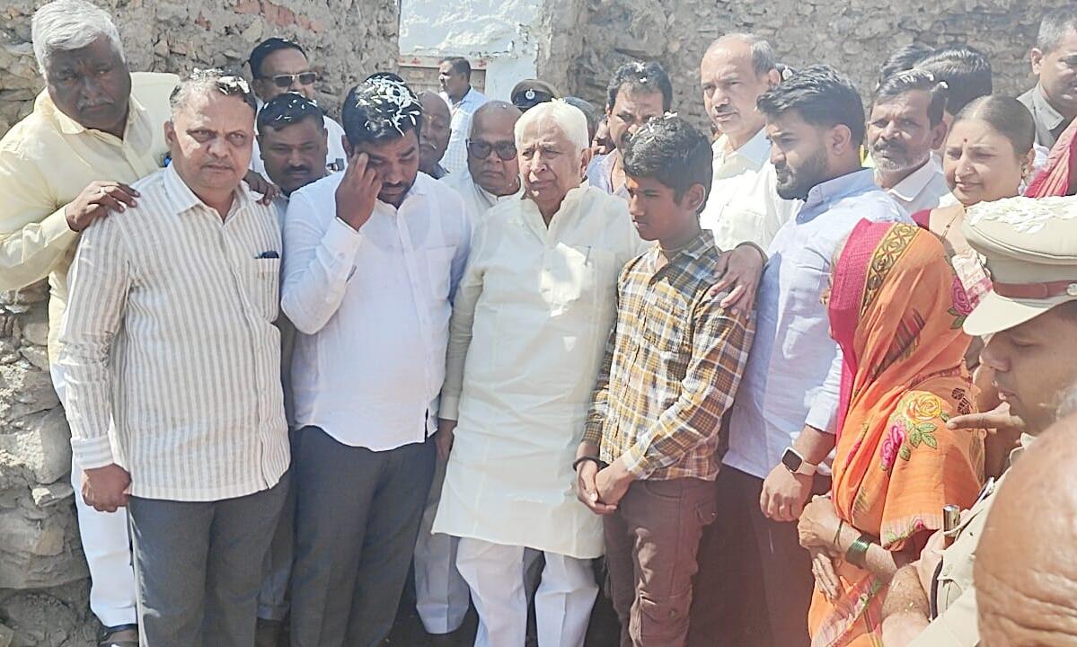 Teen Honesty Praised in Lakkundi Gold Find