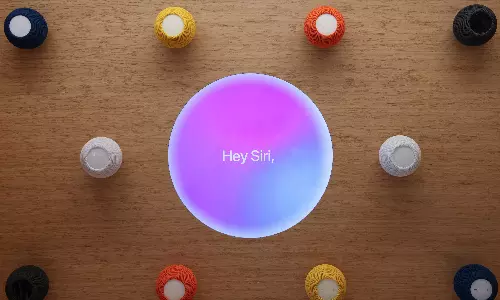 Apple, Google Confirm Multiyear Deal for AI Technology, Siri