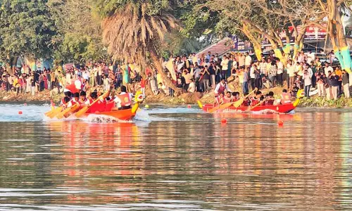 All Hotels in Godavari Districts Are Booked Beyond Capacity All Hotels in Godavari Districts Are Booked Beyond Capacity