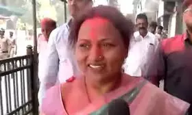 Maharashtra Civic Polls: Supporters Celebrate As Early Leads Emerge In BMC Elections