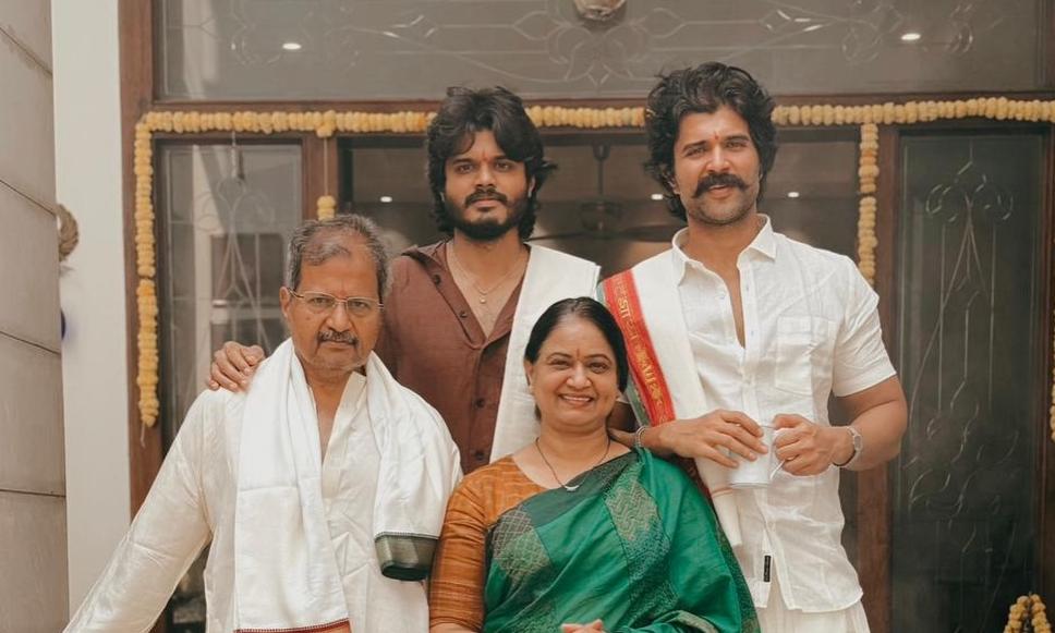 Vijay Deverakonda Celebrates Sankranti with Family