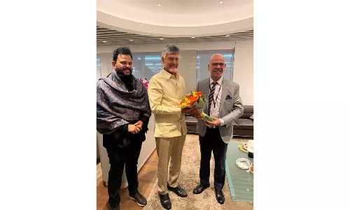 Chandrababu Receives Grand Welcome At Zurich Airport