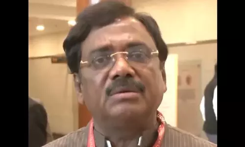 Minister Vivek Faces Ire of Women Over Sops