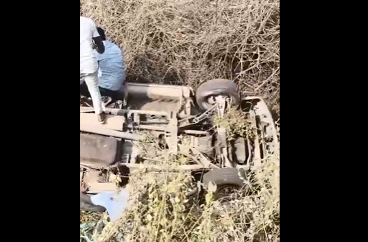 Car Overturns Near Kondagattu, Injuring 12 Devotees