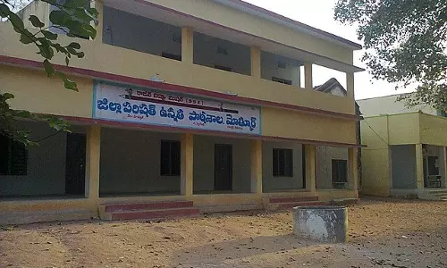 Retired HM T.Gopal Reddy feted