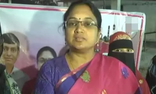 Leaders Shifting Loyalties Before Civic Polls, Seeking Greener Pastures