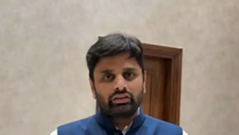 Eluru MP Introduces Q&A Programme In His Constituency Eluru MP Introduces Q&A Programme In His Constituency