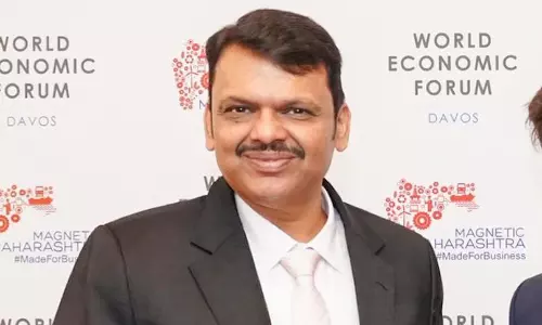 Fadnavis Slams Opposition, Backs Davos MoUs as FDI-Driven