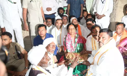 Minister Konda Surekha Asks Adivasi Not To Violate Forest Acts