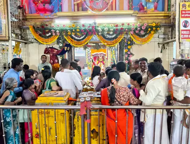 Huge Rush at Basara Saraswathi Temple on Vasantha Panchami Huge Rush at Basara Saraswathi Temple on Vasantha Panchami