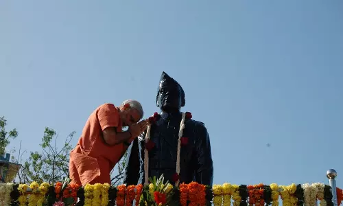 PM Modi Pays Tribute to Subhas Chandra Bose