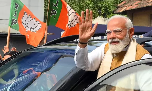 PM Arrives in Chennai to Kickstart NDA Rally Ahead of  Assembly Polls