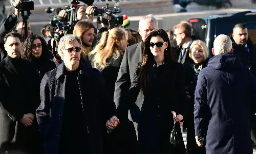 Stars, Admirers Bid Final Farewell to Fashion Icon Valentino at Rome Funeral