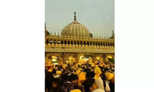 Dargah Hazrat Shaik Ji Hali Abul Ul Lai Celebrates Basant Panchami