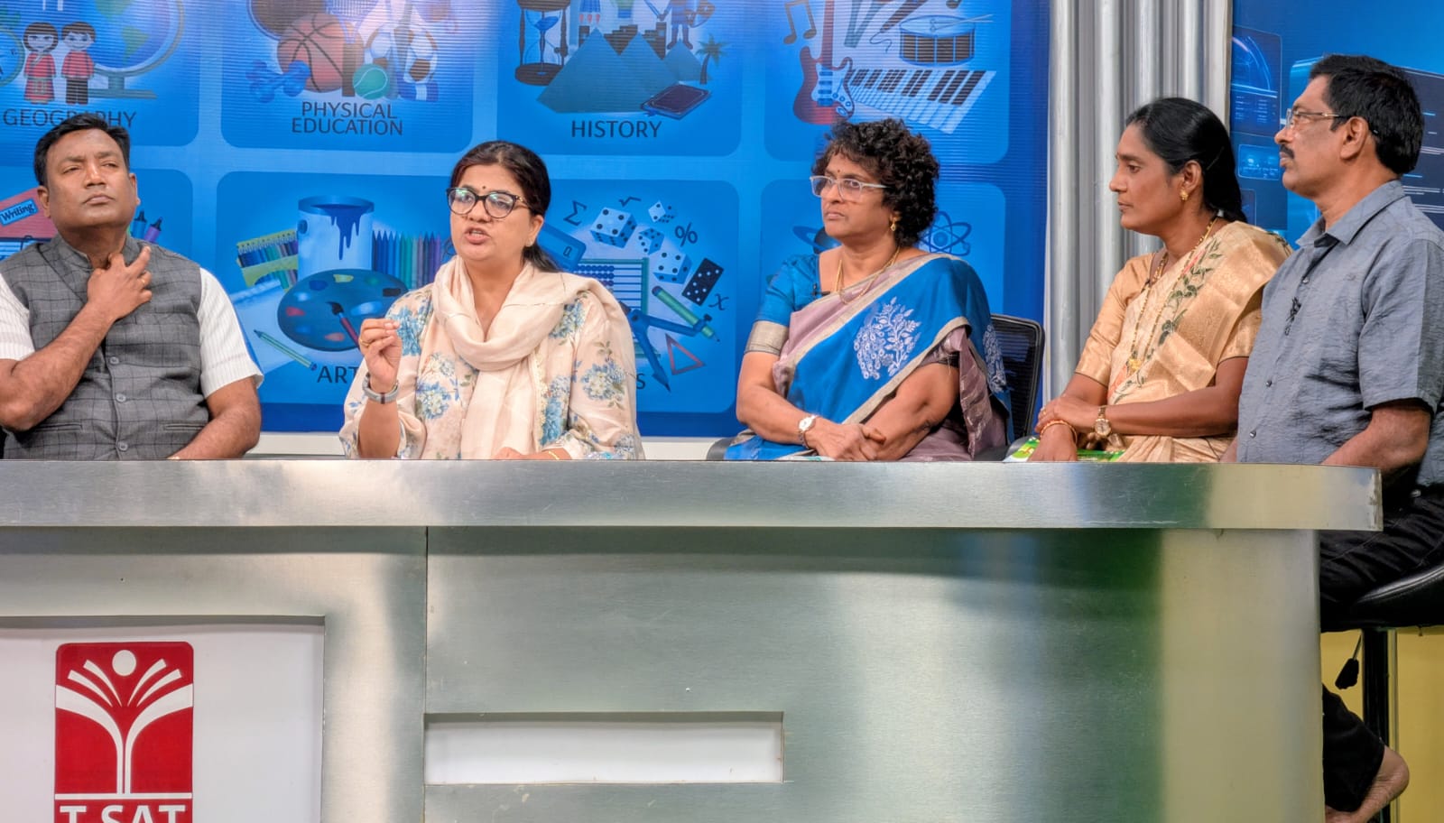 TSAT Panel Focuses on Literacy and Numeracy
