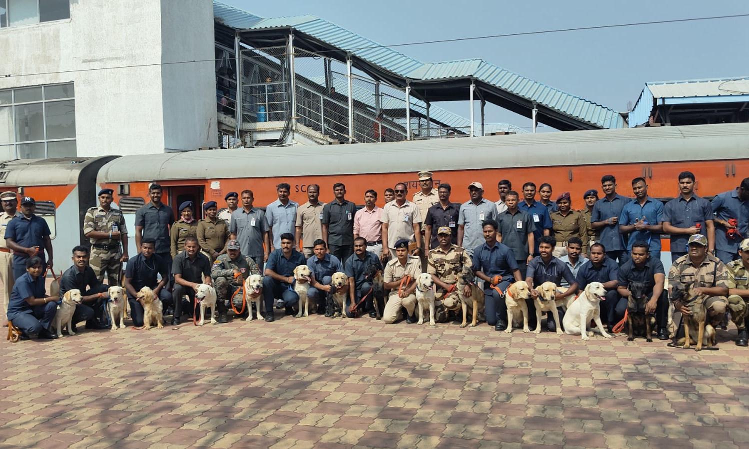 Railway Police Conducts Mock Drills Ahead of Republic Day