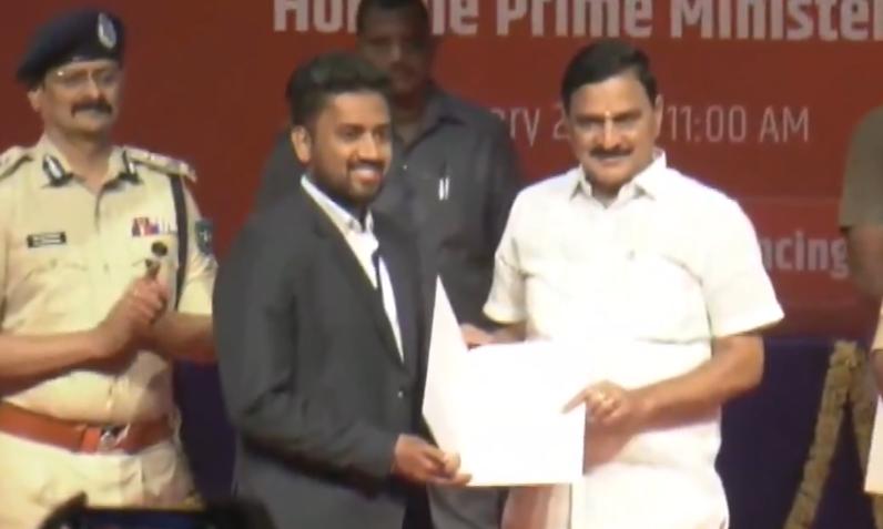 Government Distributes 61,000 Job Letters Nationwide