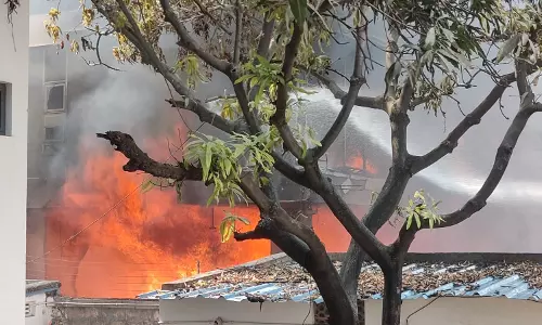 2 Kids Among 6 Feared Trapped in Nampally Fire