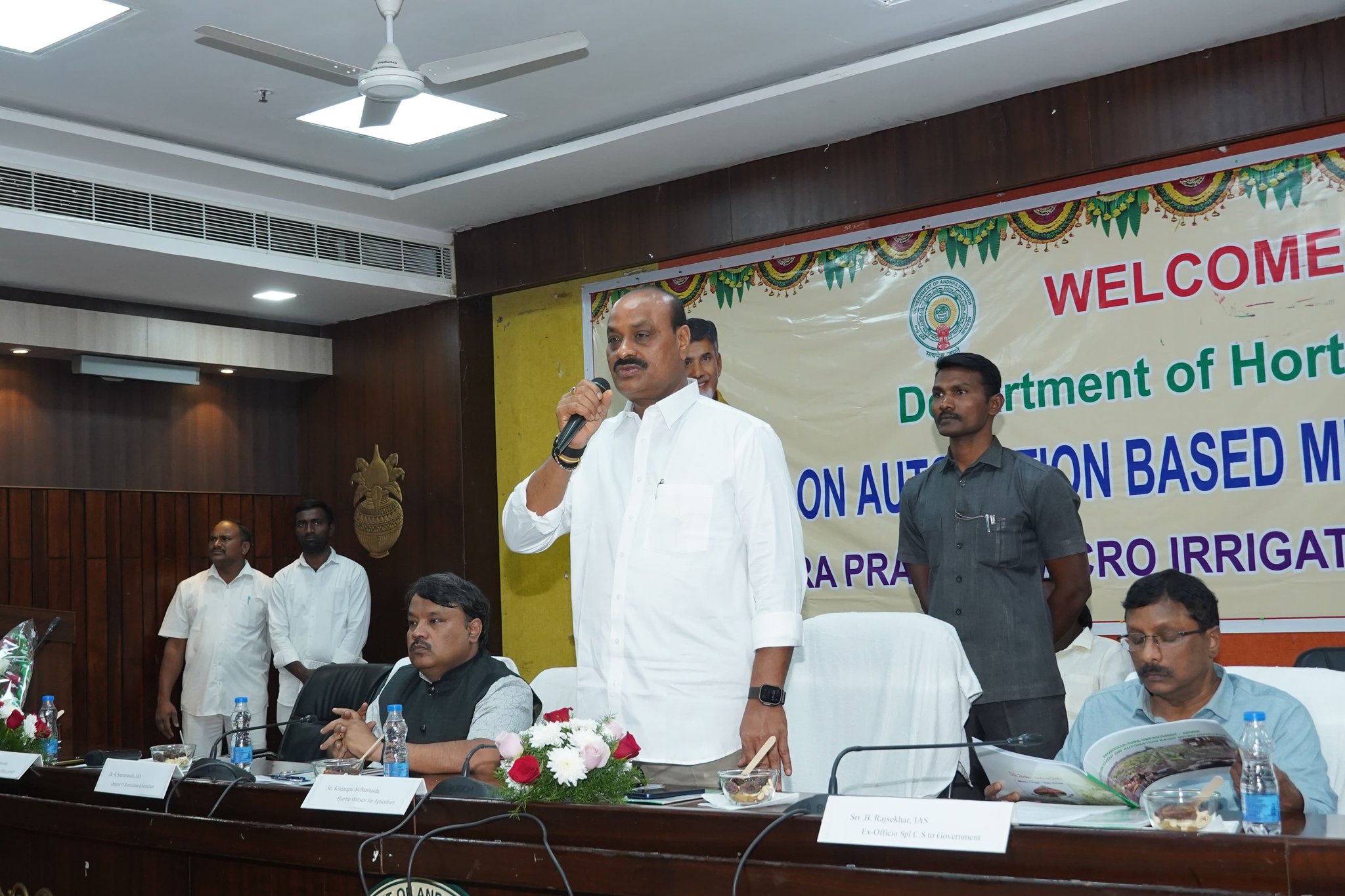 Minister Warns on Urea Overuse, Promotes Nano Urea